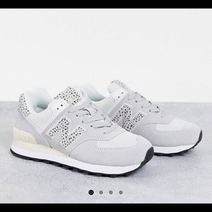 NWT New Balance classic sneaker